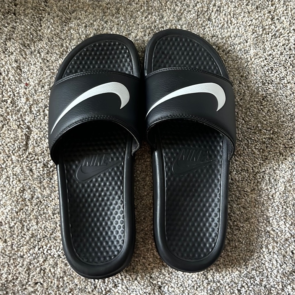 nike slides